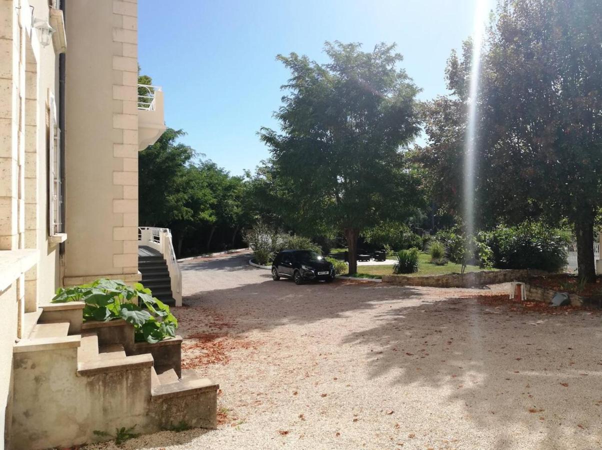 Vue Du Chateau D'Excideuil En Chambres מראה חיצוני תמונה