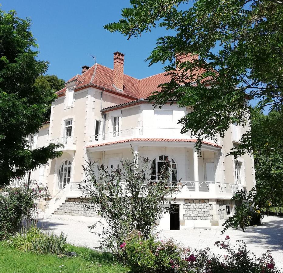 Vue Du Chateau D'Excideuil En Chambres מראה חיצוני תמונה